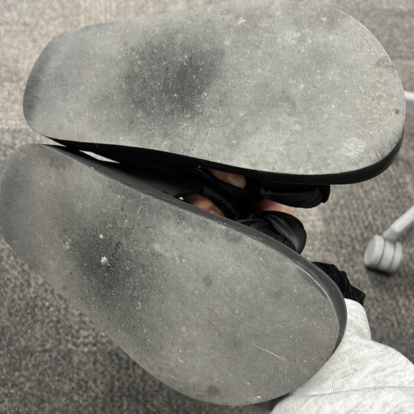 Ganni Knotted Sandals - Picture 4 of 4